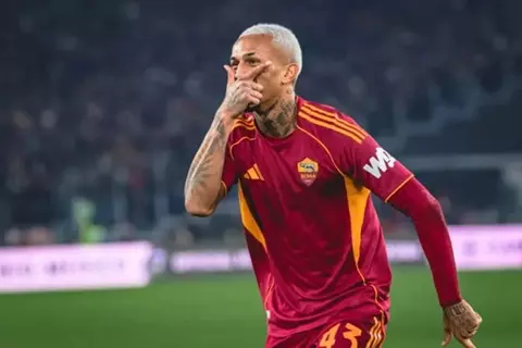 نجم روما يشعل منافسة قوية بين ريال مدريد وبرشلونة